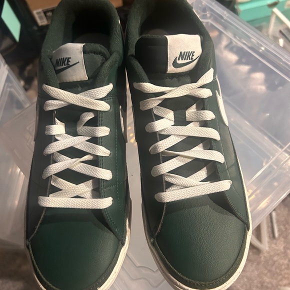 2022 Court Legacy 'Pro Green'. Sz-10- Rep Box - Picture 5 of 6